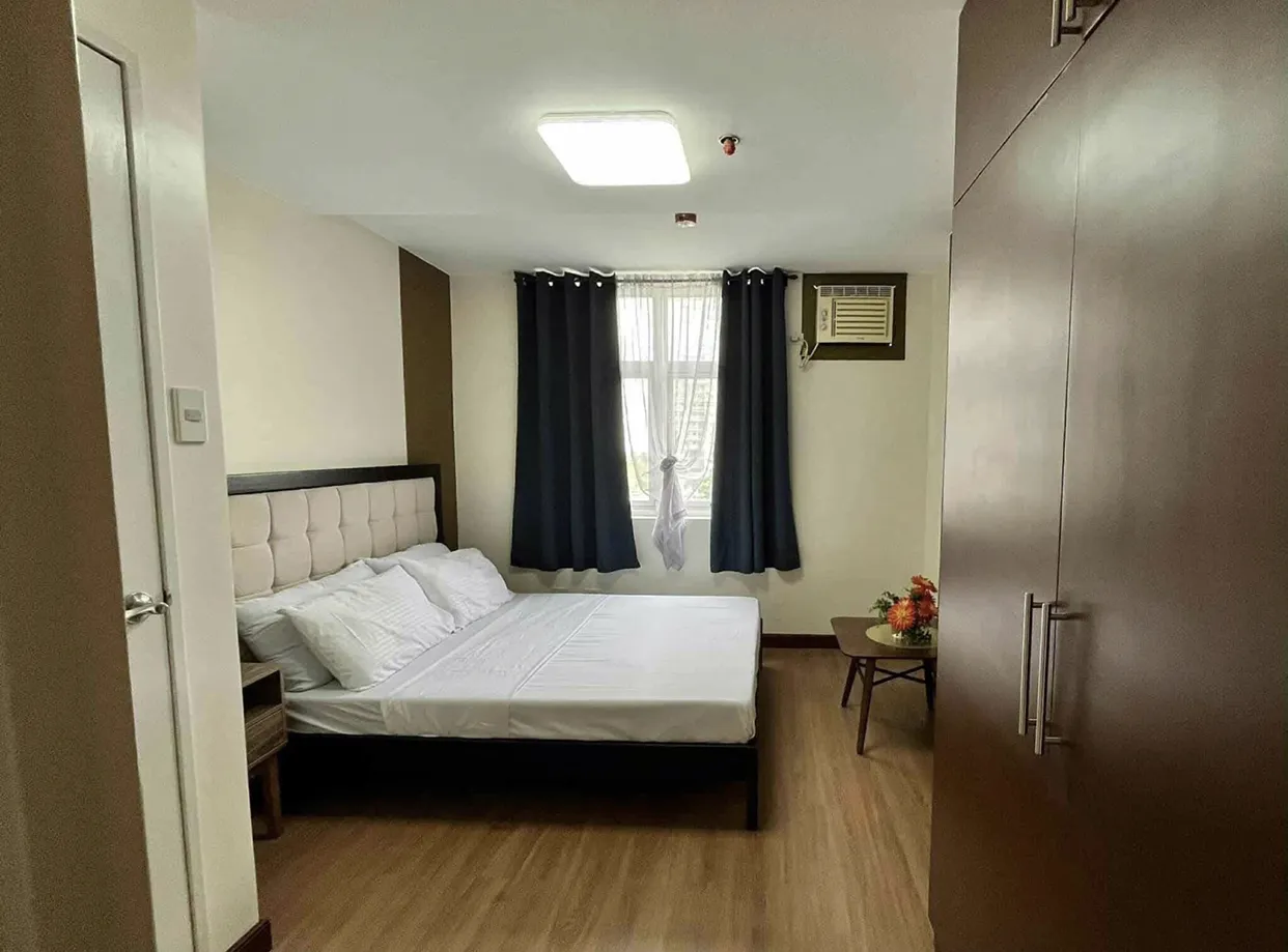 Quadro Residences 2
